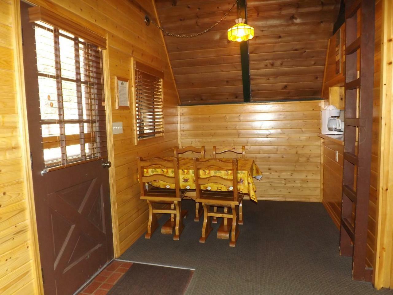 Arizona Mountain Inn & Cabins フラッグスタッフ エクステリア 写真