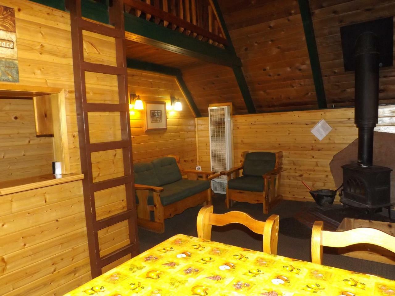 Arizona Mountain Inn & Cabins フラッグスタッフ エクステリア 写真