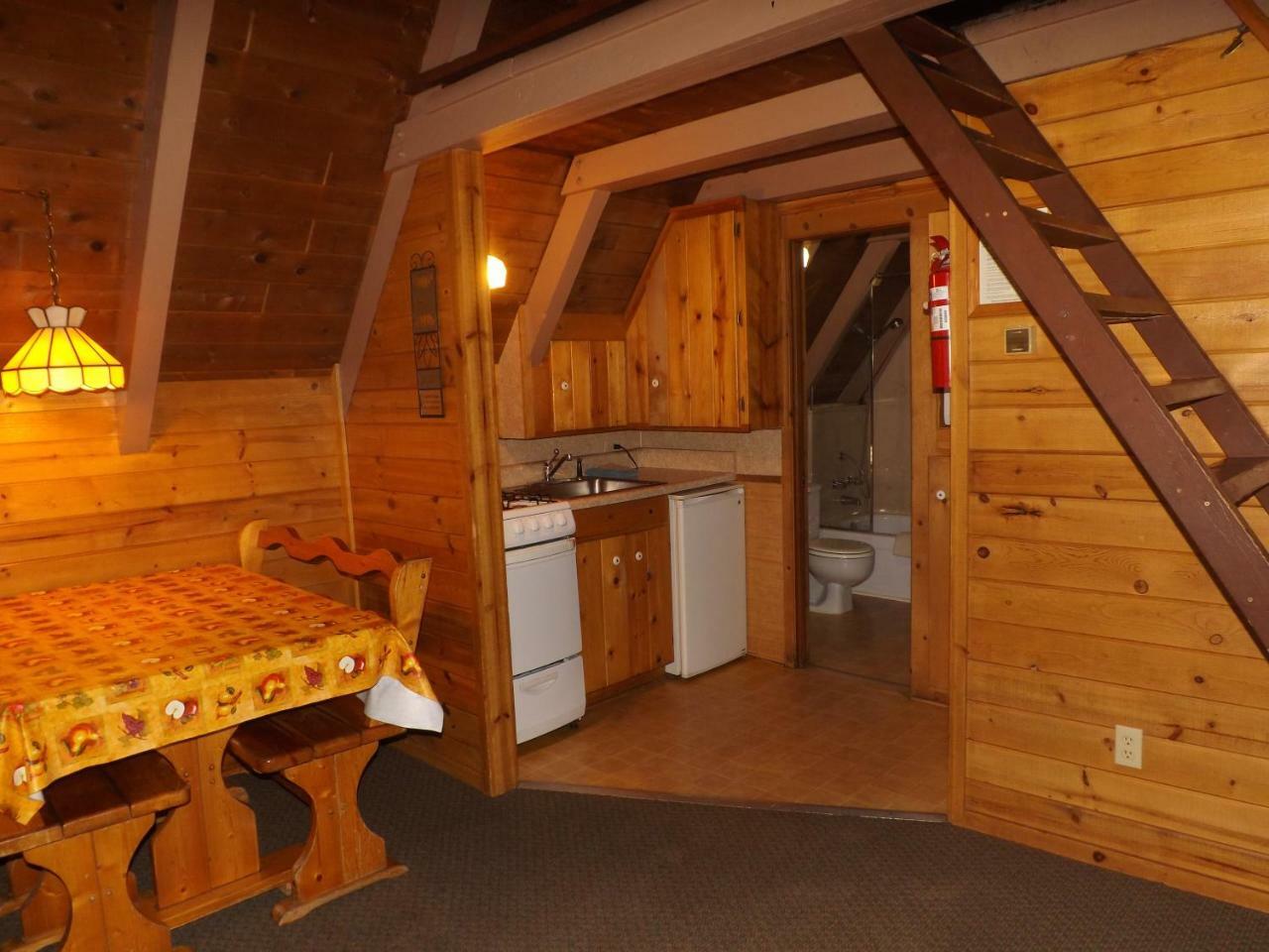 Arizona Mountain Inn & Cabins フラッグスタッフ エクステリア 写真