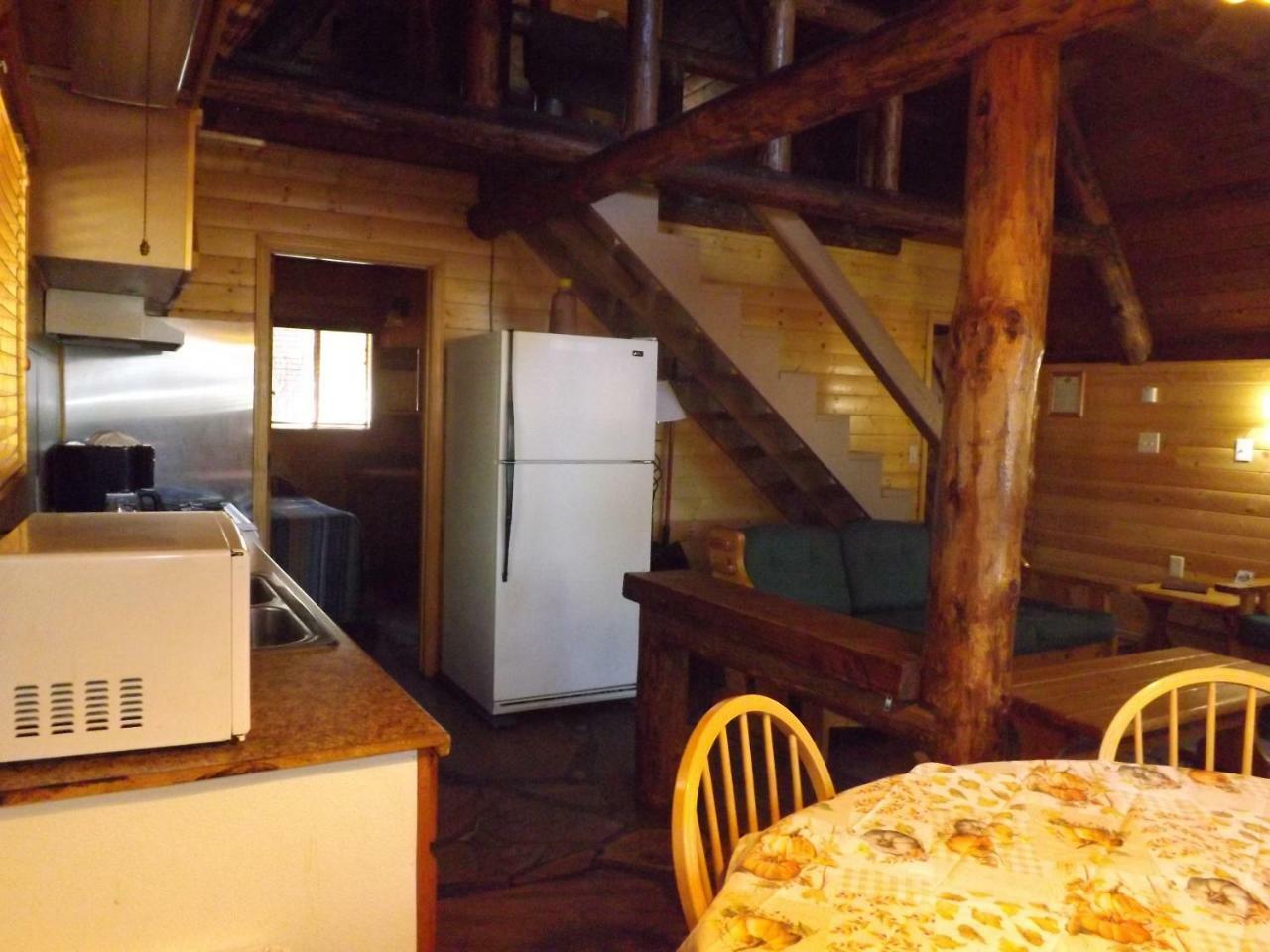 Arizona Mountain Inn & Cabins フラッグスタッフ エクステリア 写真