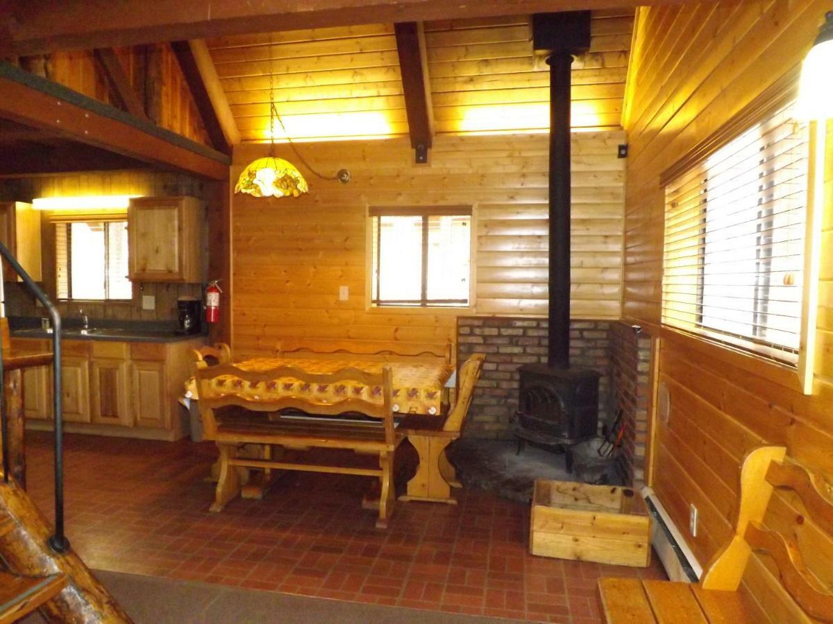 Arizona Mountain Inn & Cabins フラッグスタッフ エクステリア 写真