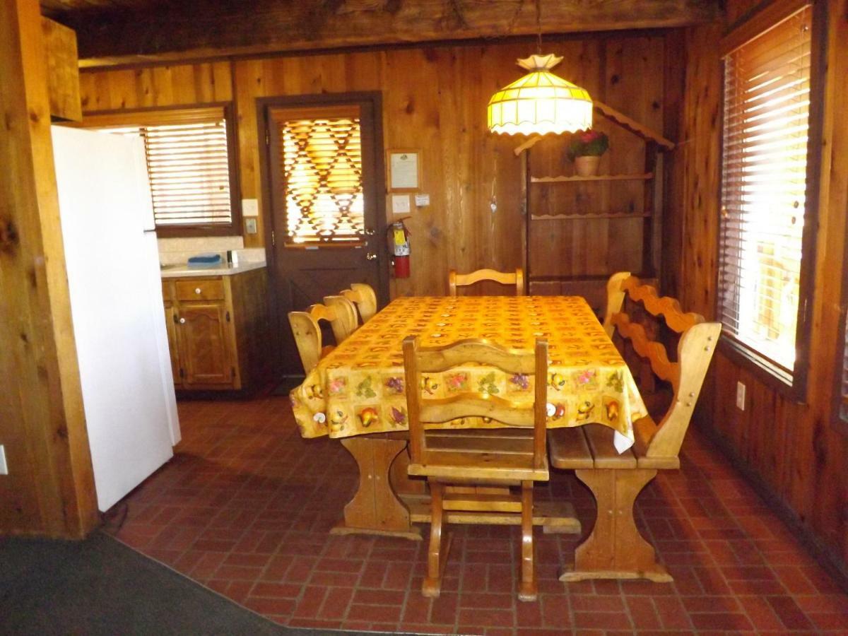 Arizona Mountain Inn & Cabins フラッグスタッフ エクステリア 写真